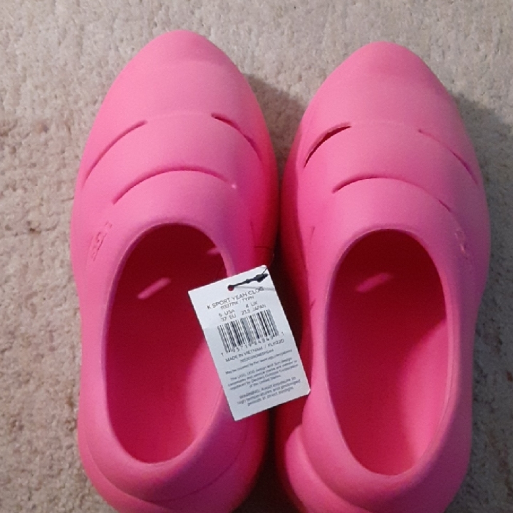 UGG Kids Pink Water Shoes